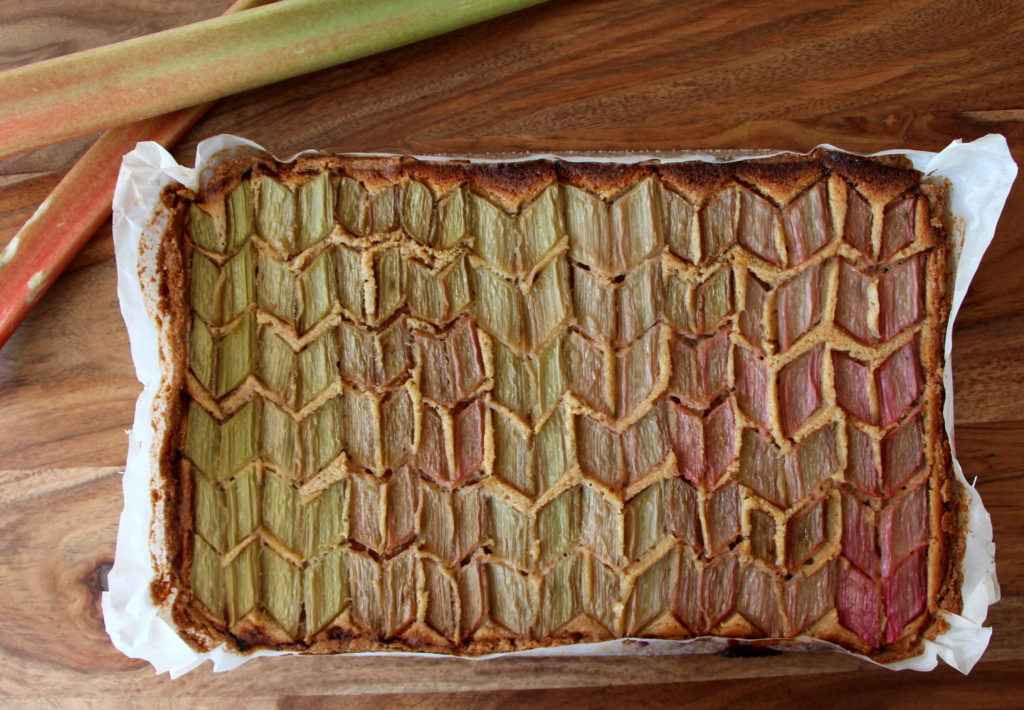 Rhubarb Almond Bars